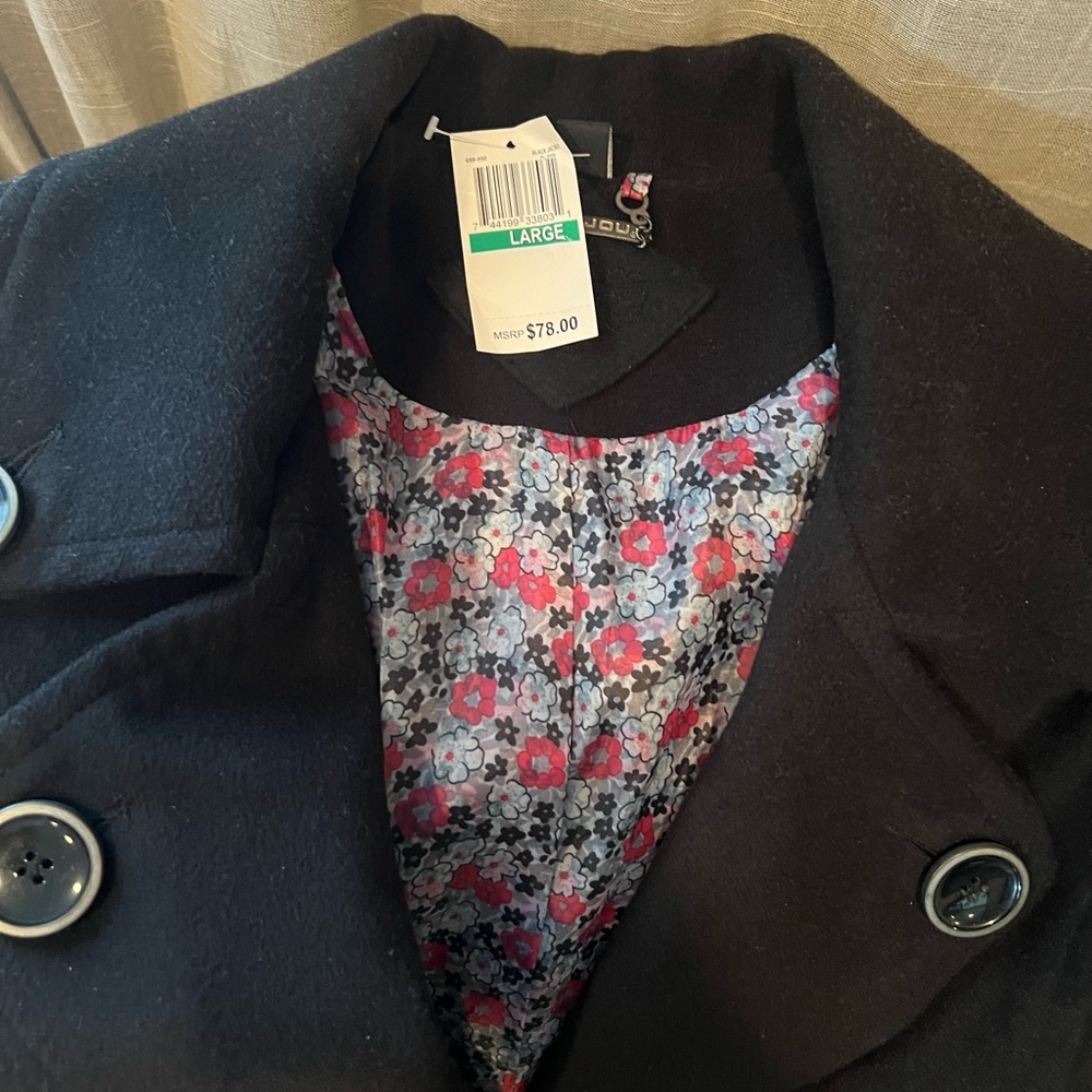 Coat - Picture 3 of 5